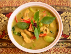 Basil, Thai -seedsnow Sales Store shutterstock 129847634